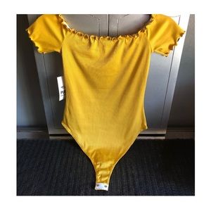 Off the Shoulder Yellow Ribbed Bodysuit